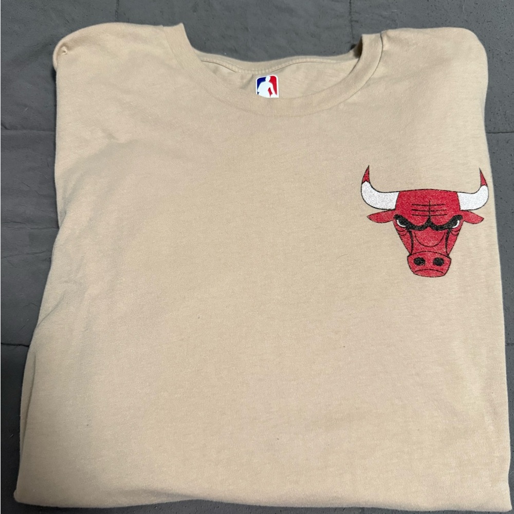 NBA Beige Long Sleeve Chicago Bulls Tee Mens XL